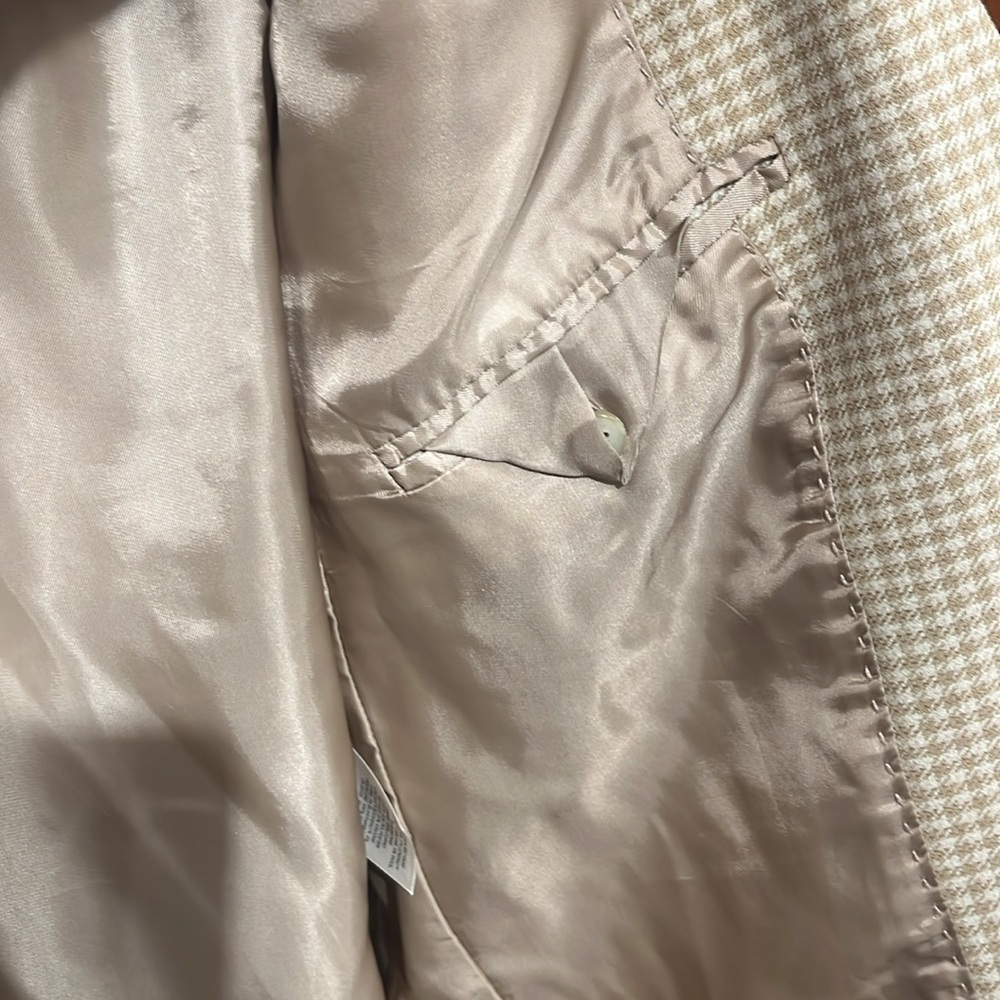 Aritzia Wilfred Sophia Houndstooth Oversized Blazer in beige - size small - Picture 10 of 12